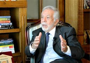 خبير: الاقتصاد الاستهلاكي سبب تدهور سعر الصرف