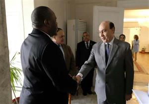 الفريق مميش: مهتمون بإعادة الدور المصري للقارة الإفريقية (صور)