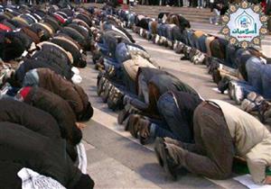 ما الحكم الشرعى فى الصلاة بالنعال أو الحذاء؟