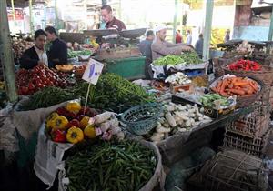 هل تتراجع أسعار السلع بعد انخفاض الدولار؟