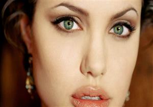 أنجلينا جولي ترد على اتهامها بالإساءة لأطفال بسبب فيلمها الجديد