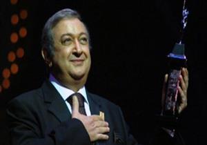 صورة نادرة لنور الشريف في معهد الفنون المسرحية 