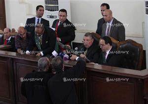 دفاع "فض اعتصام رابعة" يتنازل عن طلب رد المحكمة.. وينسحب من الترافع عنهما