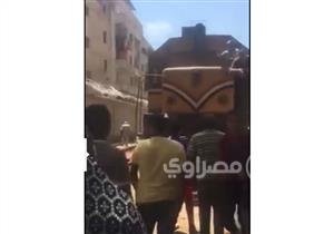 "تعطلت الفرامل وهرب السائق".. إنقاذ ركاب قطار أبو قير من مصير "خورشيد"- صور