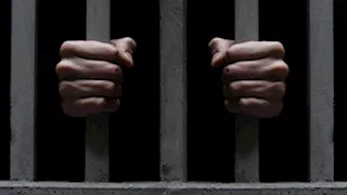 المشدد 10 سنوات لموظف لاتهامه باختلاس عهدة عمله بالقاهرة