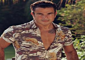 "بالفيديو.. تعرف على رأي الجمهور في ألبوم عمرو دياب "معدي الناس"