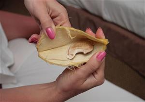   تعرفي على فوائد نواة المانجو لشعرك وبشرتك