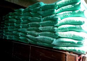 ضبط 7 أطنان دقيق وسكر مهربة في حملة تموينية بالمنيا