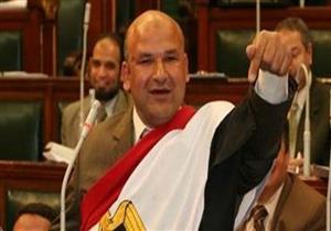   محامي علاء حسانين: "موكلي يودي الشاهد البحر ويرجعه عطشان"