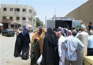 منافذ متحركة لبيع اللحوم والدواجن بأسعار مخفضة في أسيوط