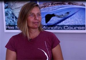 لماذا يترك أحدهم السويد للعيش في دهب.. "لوتا" لديها الإجابة (فيديو)