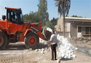 بالصور.. إزالة 15 حالة تعد على أملاك الدولة بـ3 مراكز في المنيا