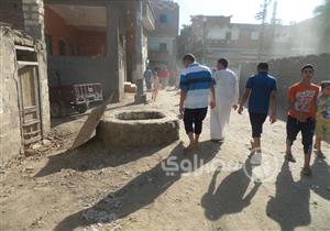 الأهالي عن منزل سوهاج المنهار: الصرف الصحي السبب.. والمحافظ: جاري التحقيق (صور)