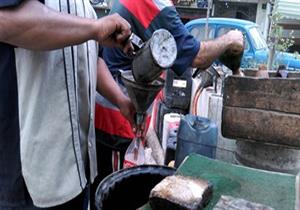 بالفيديو.. سوق سوداء للبنزين بـ"صفط اللبن".. وبائع: "ممكن أديلكم أي كمية عاوزينها"