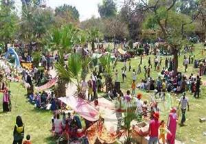 بالصور.. إقبال المواطنين على الحدائق والمتنزهات في أول أيام العيد بسوهاج