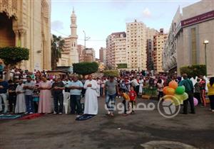 بالصور- صلاة العيد بدون صوت في المرس أبي العباسي..ومواطنون: أفسدوا فرحتنا