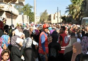 سكان دير الزور ينتظرون الفطائر والبيتزا والدجاج بعد كسر الحصار