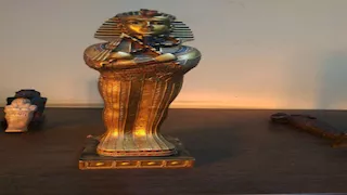 لماذا قد تتلف قطعة أثرية عمرها آلاف السنين بمجرد لمسها؟