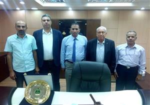 رئيس جامعة أسوان يبحث التعاون مع مؤسسة "التنمية من أجل مصر" لتدريب الطلاب