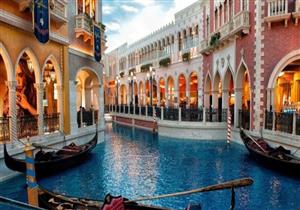 بالصور- مدينة البندقية في دبي.والتنقل بـ " الجوندولا"