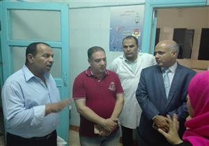 النقل والتحقيق لـ3 أطباء بعد جولة مفاجئة لوكيل وزارة الصحة في بني سويف