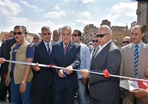 بالصور.. وزير الري ومحافظ الشرقية يفتتحان كوبري "القناطر التسعة"