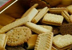 ضبط "ألف باكو بسكويت" فاسد بأسواق بورسعيد قبل بيعها لتلاميذ المدارس