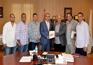 رئيس جامعة المنصورة يعقد اجتماعًا لترميم المبنى الأثري بكلية السياحة والفنادق