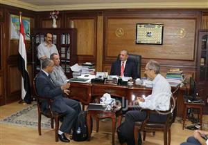 بالصور.. محافظ كفر الشيخ يبحث إنشاء 3 مصانع لتدوير القمامة