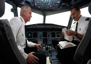 دراسة أمريكية.. 9.7% من الطيارين لديهم ميول انتحارية