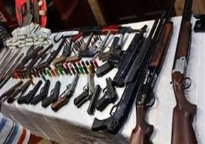 ضبط 19 قطعة سلاح ناري بدون ترخيص وتنفيذ 1695 حكم قضائي بقنا