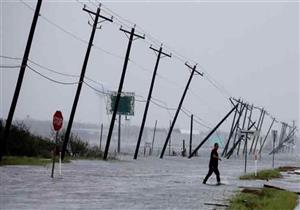 تظاهر عشرات المتضررين من إعصار هارفي احتجاجا على بطء الإجراءات الحكومية