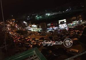 أهالي قتيل يقطعون الطريق أمام مستشفى بنها الجامعي