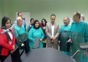 بالصور.. محافظ بورسعيد يفتتح قسم المخ والأعصاب بالمستشفى العام