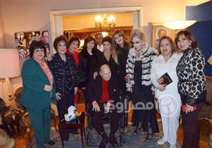 بالصور.. لبلبة ورجاء الجداوي تحتفلان بالعام الجديد في منزل سمير خفاجى