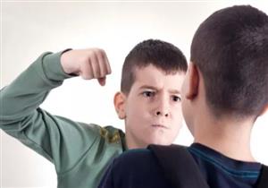 قبل أن يتحول لسلوك عدواني.. هكذا تدعم المصاب بـ«عقدة النقص»