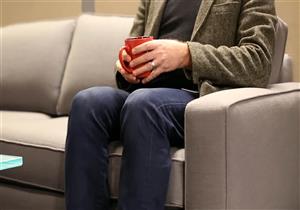 دراسة: من يجلسون لفترات طويلة في خطر