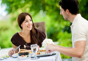 قبل ان تواعد فتاة عبر الانترنت..تعرف على قصة شاب صدمه اللقاء الأول