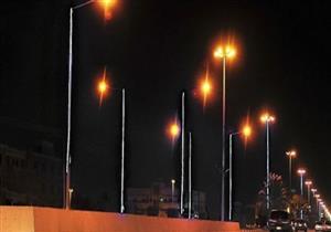 تركيب 480 عامود إنارة وكشّاف ليد بأحياء وقرى المنيا