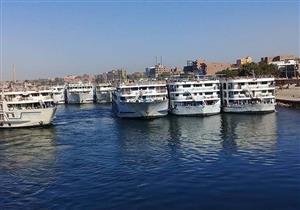 بالصور.. القائم بأعمال رئيس الوزراء في موقع شحوط البواخر السياحية بأسوان