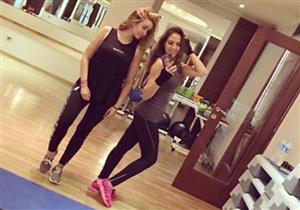 إيمي طلعت زكريا وهنا الزاهد في صالة الألعاب الرياضية- صورة