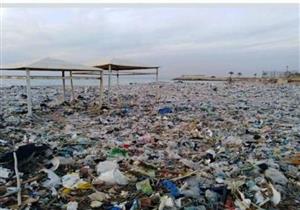 لبنان: نفايات الأنهار تغزو شواطئ شمال بيروت