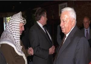 الجارديان : إسرائيل "خططت لإسقاط طائرة بهدف قتل ياسر عرفات"