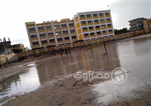 بالصور- في البحيرة.. رحلت النوة وبقيت أوحالها