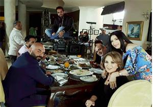 عبير صبري تكشف عن صورة من كواليس "بيت السلايف"