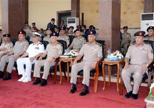 وزير الدفاع يشهد تخرج الدفعة 154 من كلية الضباط الاحتياط