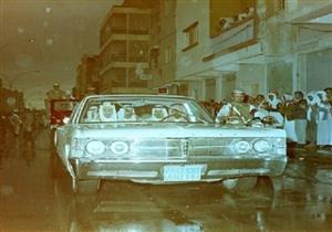 صورة نادرة لثلاث ملوك سعوديين في ليلة ممطرة