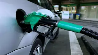 قبل زيادة أسعاره.. كيف تكتشف أن البنزين في سيارتك مخلوط