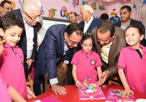 رئيس الوزراء يزور مدرسة الدكتور زويل بالمنصورة ويشيد بالخدمة التعليمية المتميزة