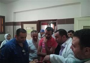 بسبب سوء النظافة.. إحالة معاون مستشفى وعامل في كفرالشيخ للتحقيق- صور